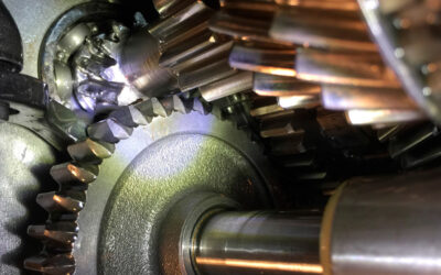 Aceite hidráulico en sistemas de engranajes a caja cerrada